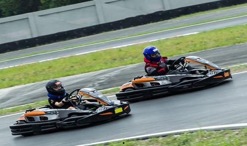 卡丁车网红男吃瓜,揭秘背后惊人真相