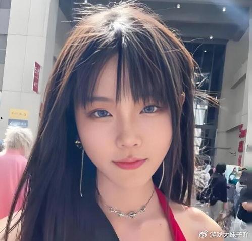 小慧君吃瓜网红是谁扮演的,揭秘幕后扮演者身份之谜