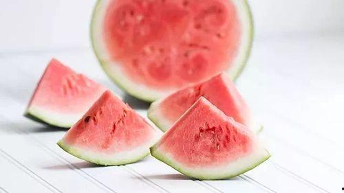 免费吃瓜网官网,揭秘娱乐圈幕后故事，带你畅游娱乐资讯海洋