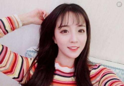 网红爱婷哥吃瓜视频推荐,网红爱婷哥带你领略最新吃瓜视频盛宴