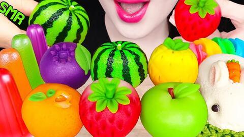 抖音一堆网红吃瓜,揭秘吃瓜界的狂欢盛宴！